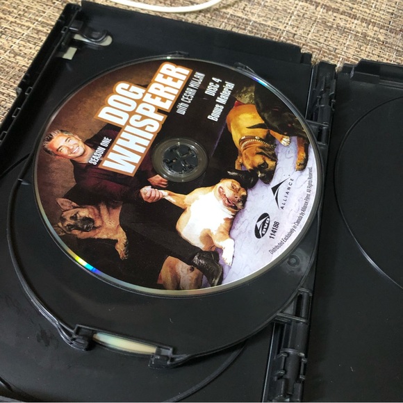 Dog Whisperer With Cesar Millan - The Complete First Season - DVD - - Picture 7 of 10